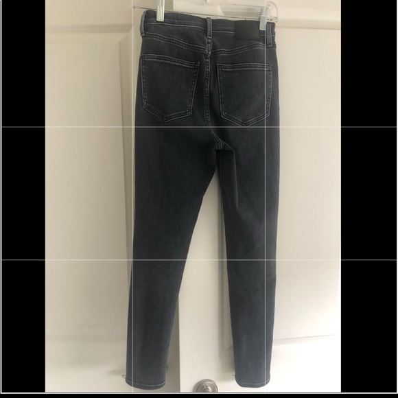 Aritzia- Denim Forum- Lola High Rise - Picture 6 of 6